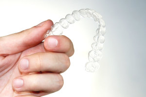 https://tuimplantedental.es/ortodoncia-invisible-alineadent